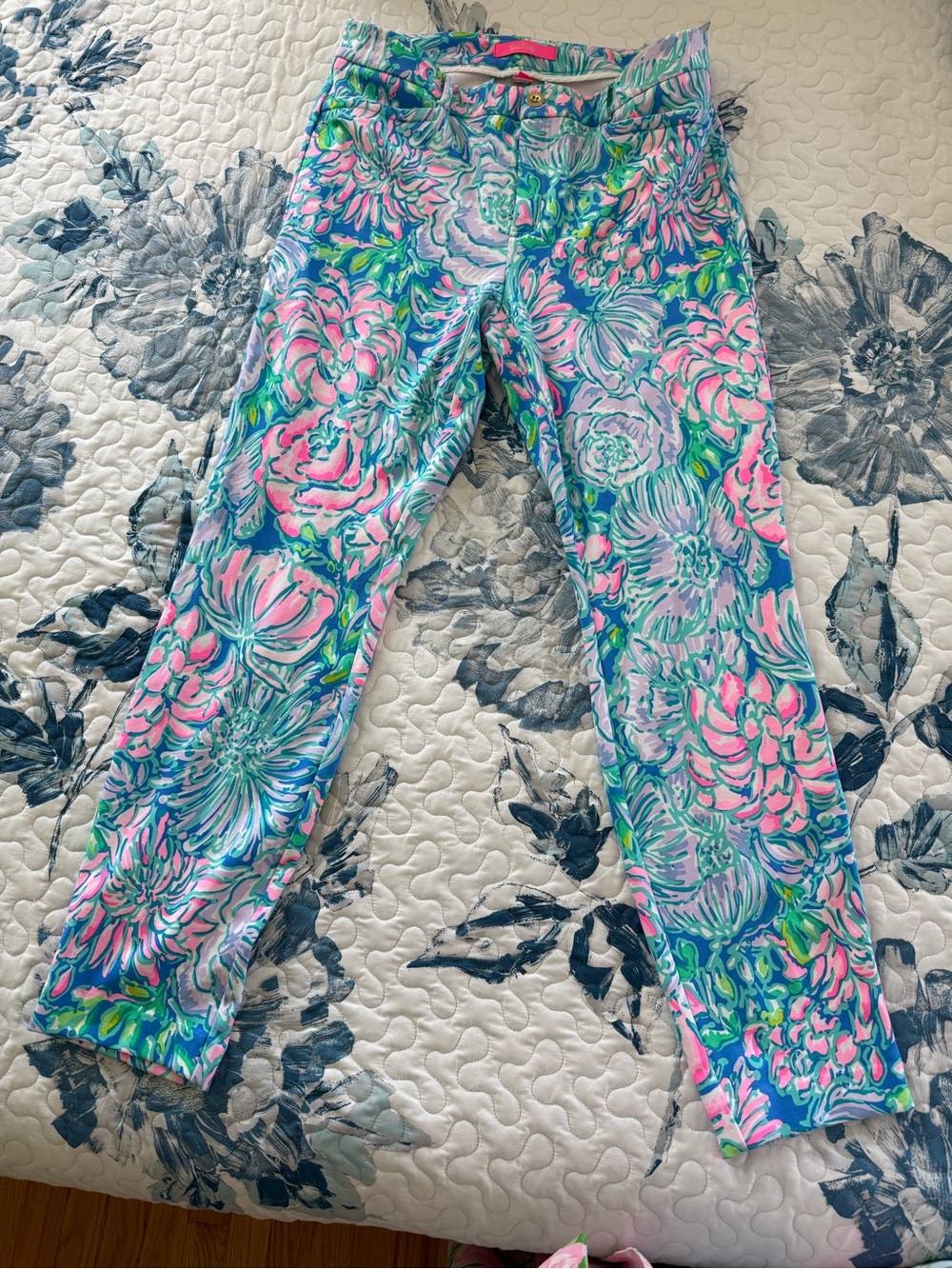 Lilly Pulitzer Women’s Kelly pants in Blue, Pink & Green